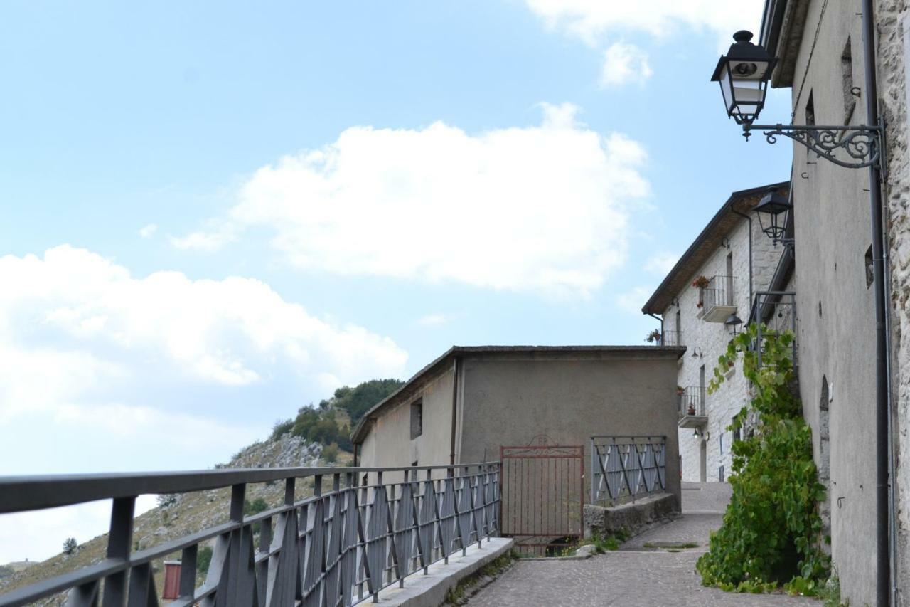 B&B La Casa Vecchia Gallo  Exteriör bild
